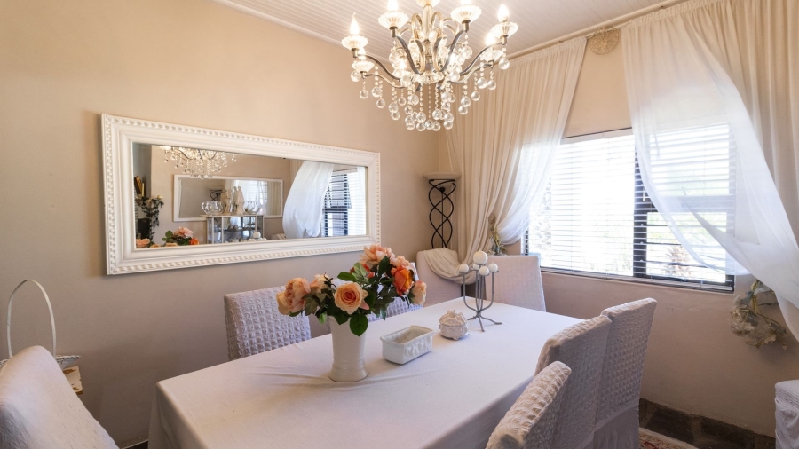 8 Bedroom Property for Sale in Country Club Western Cape